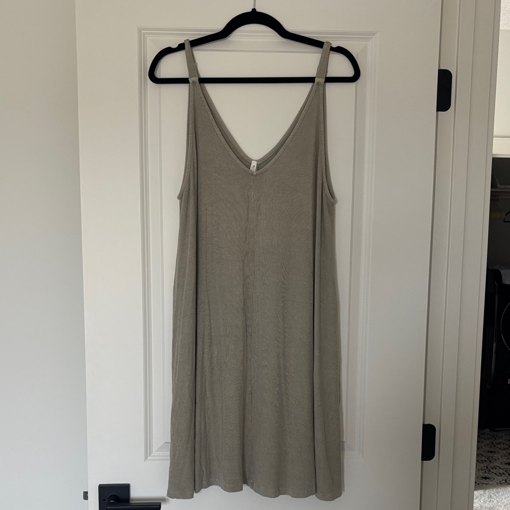 BE COOL Ribbed Taupe V-Neck Slip Dress